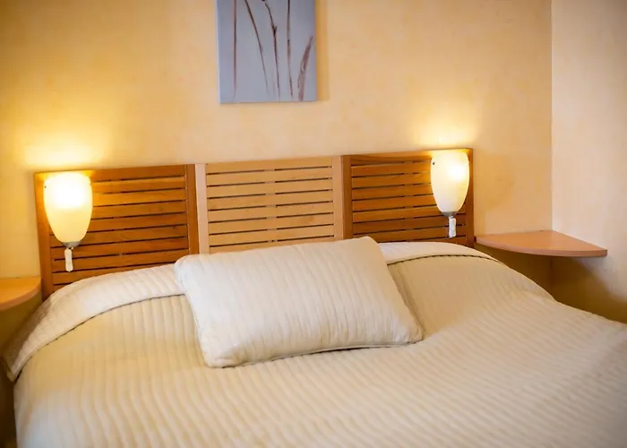 Hotelle Maraiscaillebotte Hotel 2*